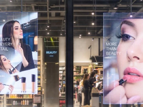 Beauty Salon Transparent LED Display Beauty Salon Transparent LED Display